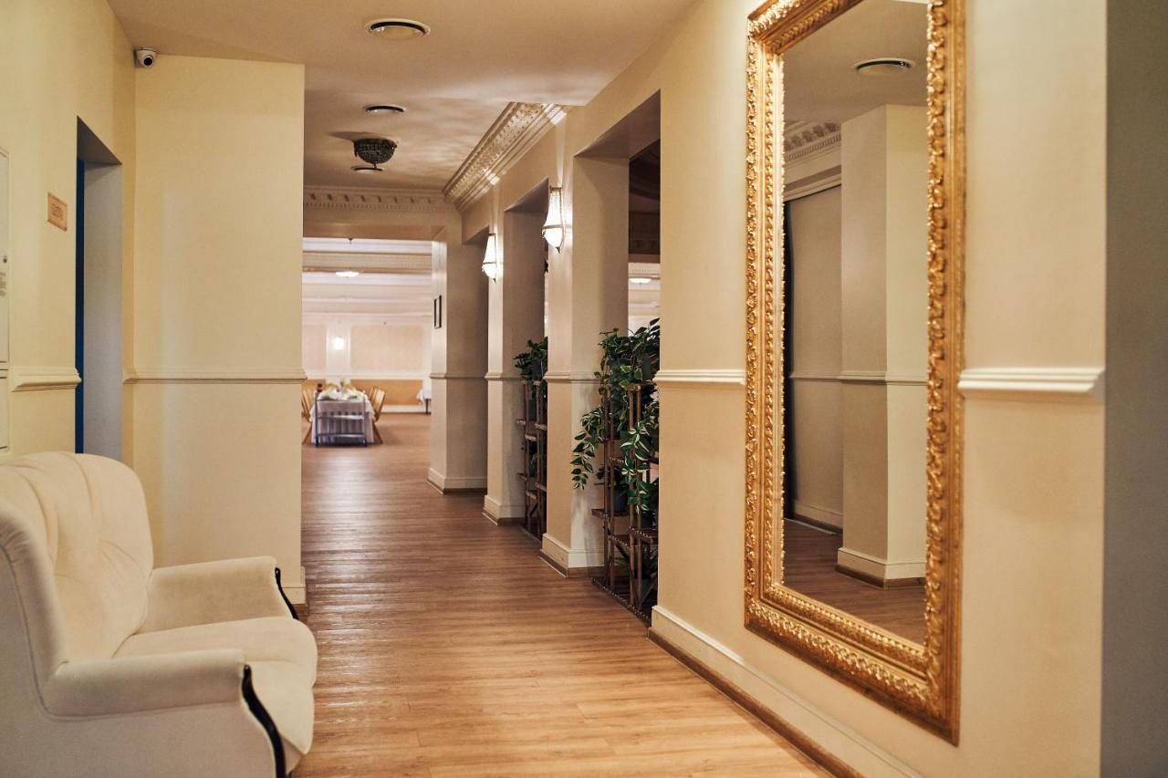Hotel Lilia Włoszczowa Extérieur photo